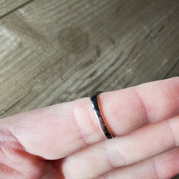 NWT Women's Silver Tone Purple and Cream Ring Size 5 - Picture 7 of 15